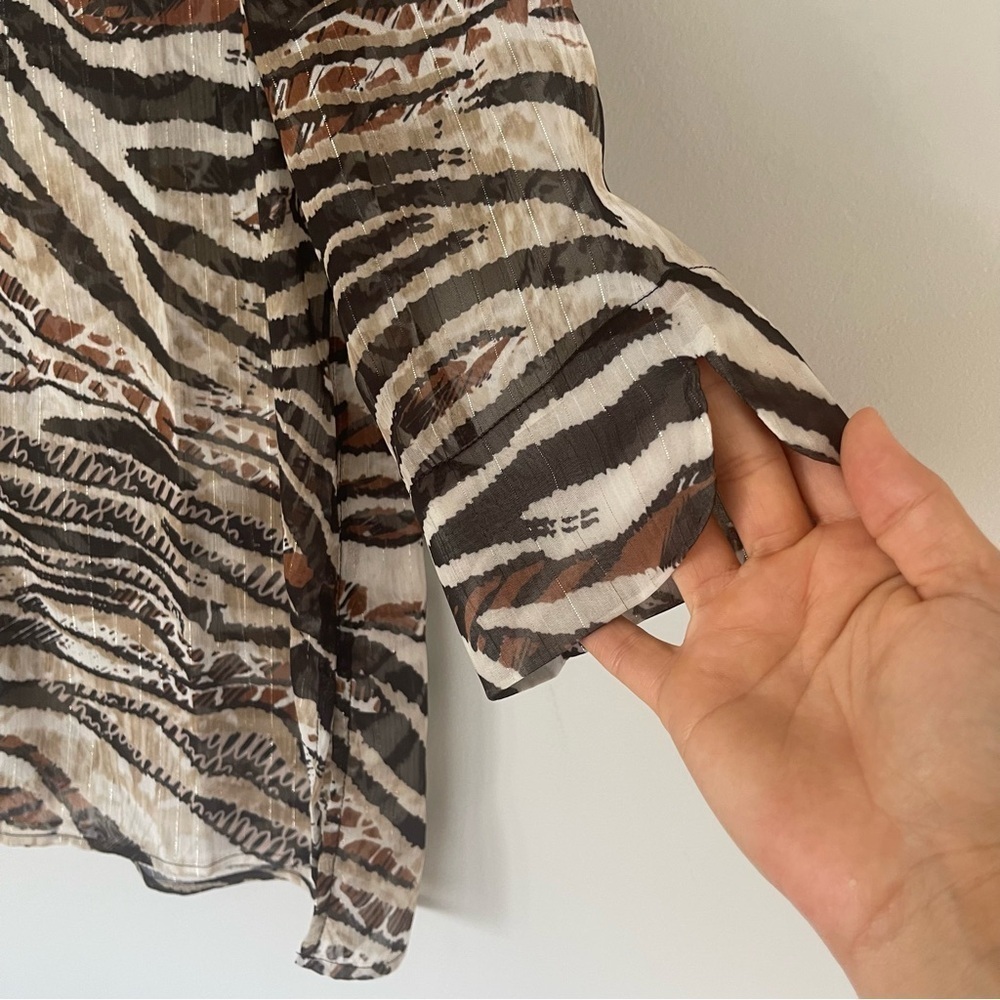 NWOT Drapers & Damons Animal Print Blouse Petite Large Button Front Sheer Light - Picture 3 of 11